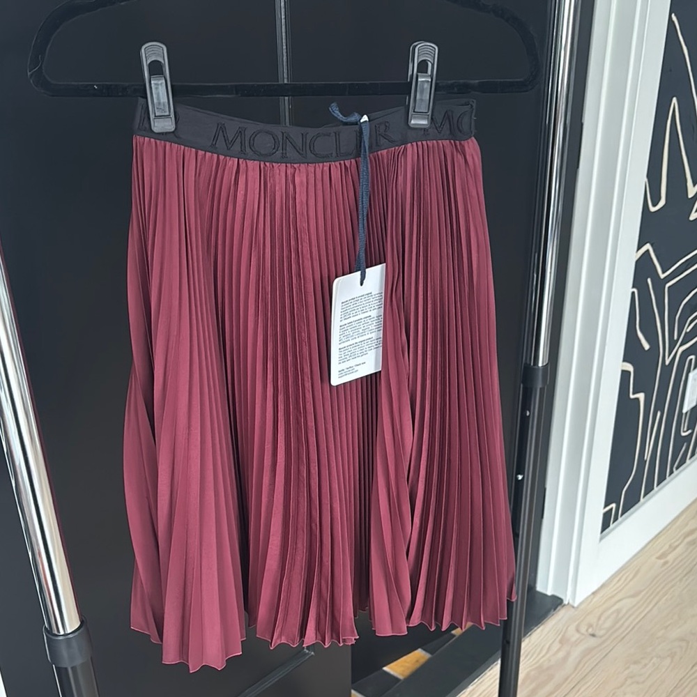 Moncler Red A-Line Mini Skirt Pleated Cocktail BRAND NEW